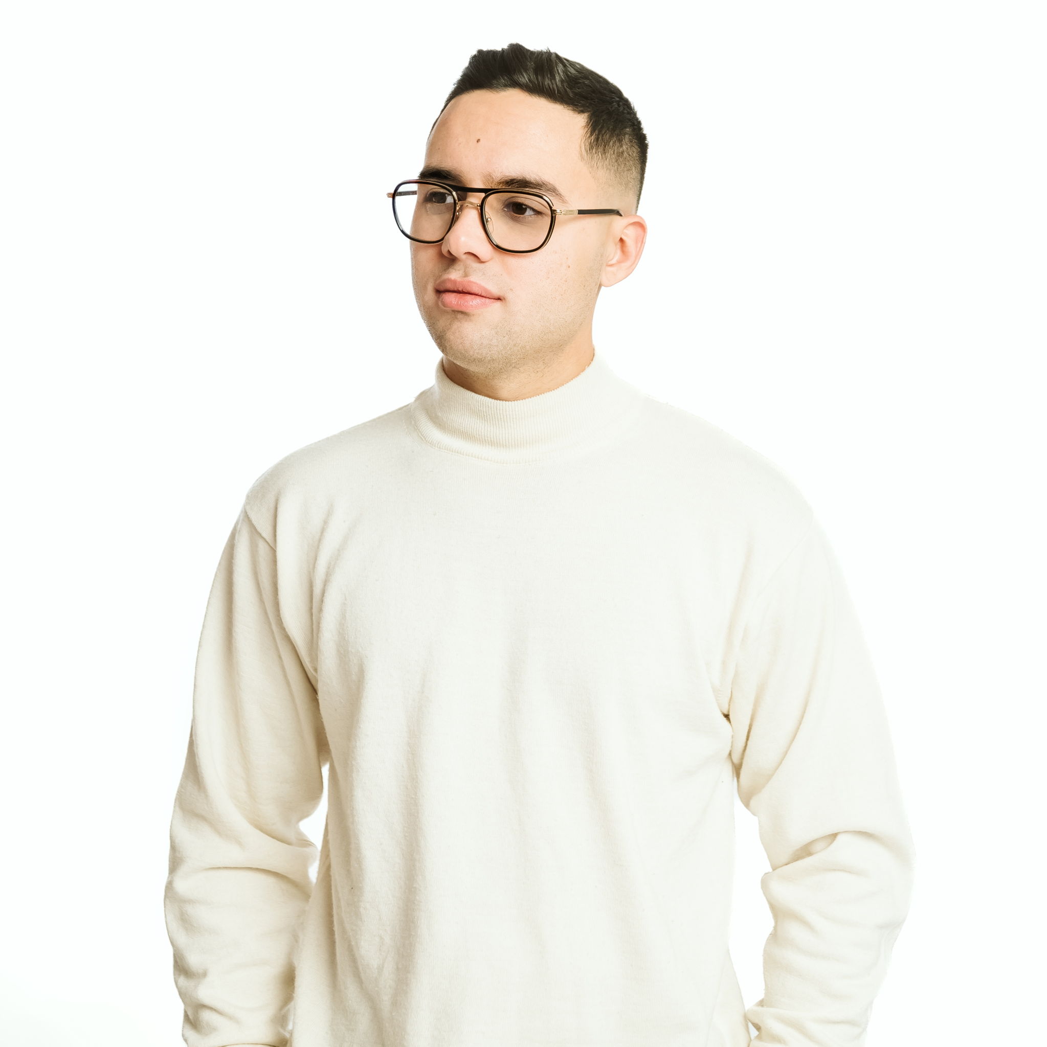 /images/default-avatar.png